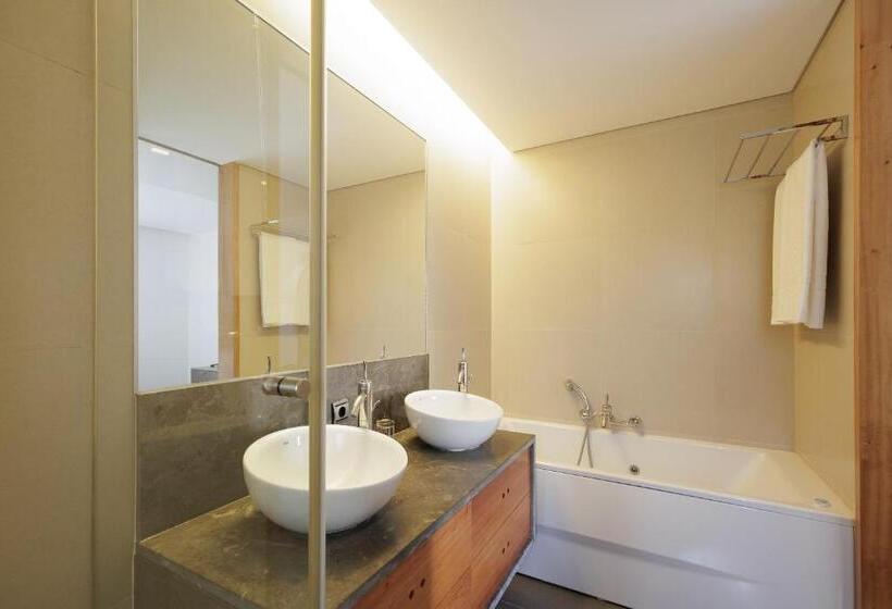 דירת דלוקס 3 חדרי שינה, Vale Do Lobo Resort