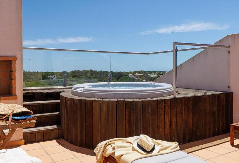 דירת דלוקס 2 חדרי שינה עם ג'קוזי, Vale Do Lobo Resort