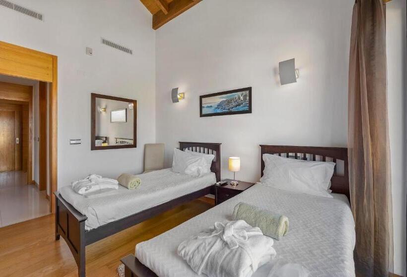 דירת דלוקס 2 חדרי שינה עם ג'קוזי, Vale Do Lobo Resort