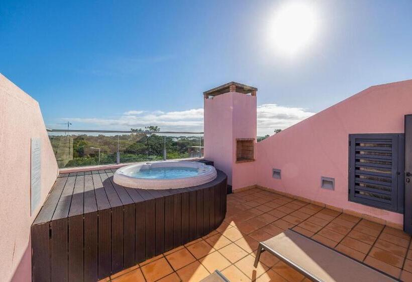 דירת דלוקס 2 חדרי שינה עם ג'קוזי, Vale Do Lobo Resort