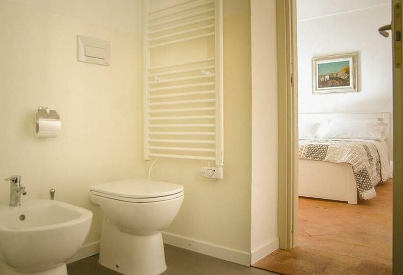 اتاق استاندارد با بالکن, Le Persiane Verdi