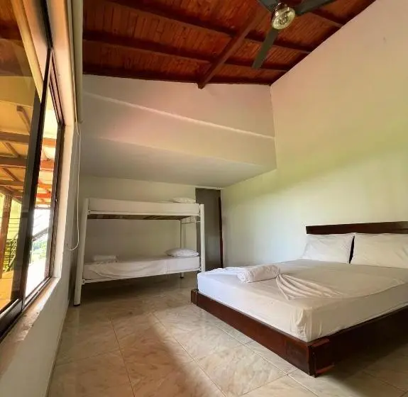 デラックスルーム, Finca Hotel Doradal