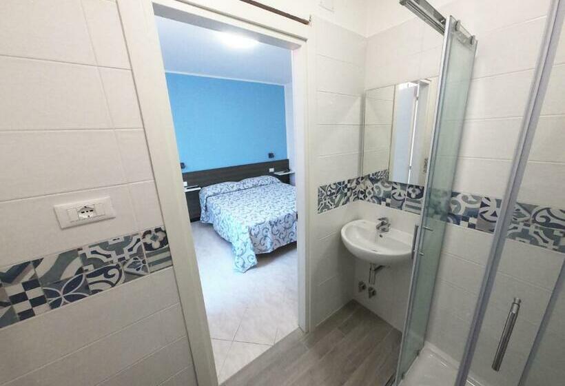 海景标准间带阳台, Aurora