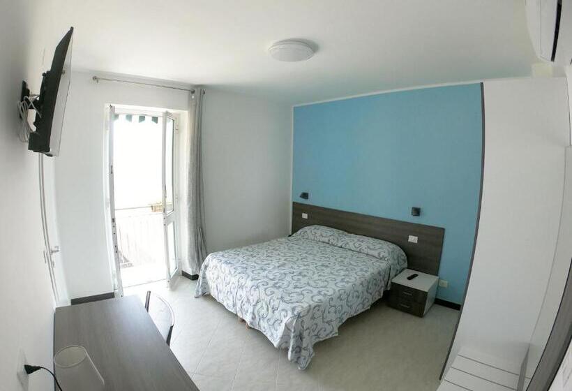 海景标准间带阳台, Aurora