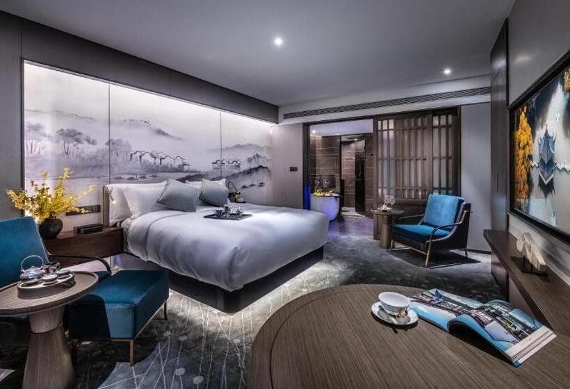 Deluxe люкс с видом на реку, Guangzhou Elegant