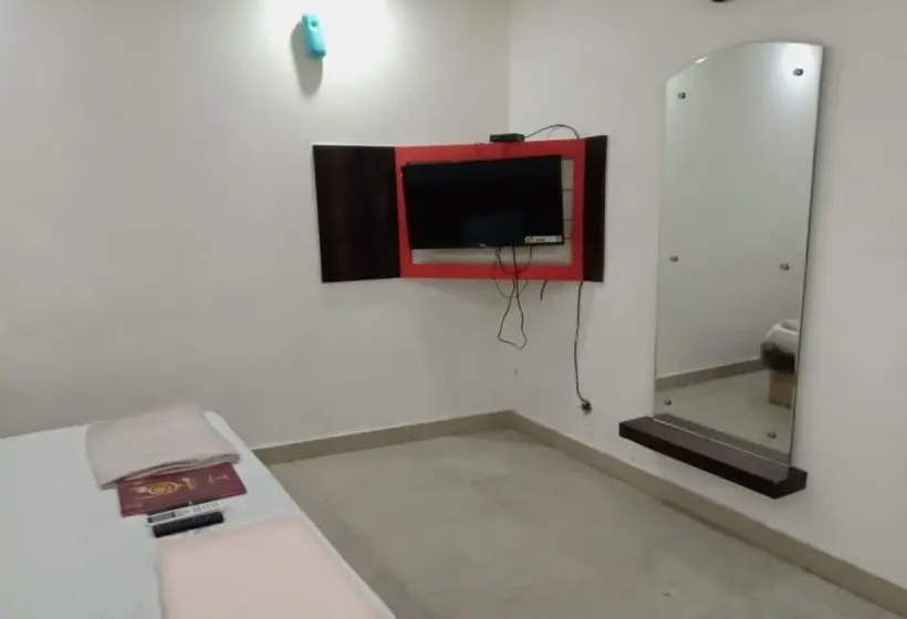 Suite, Harsh Regency