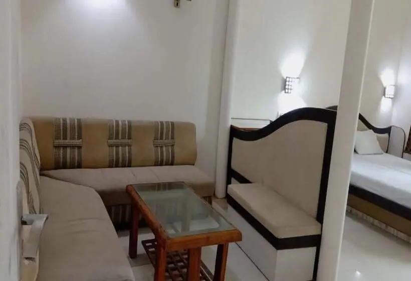 Suite, Harsh Regency