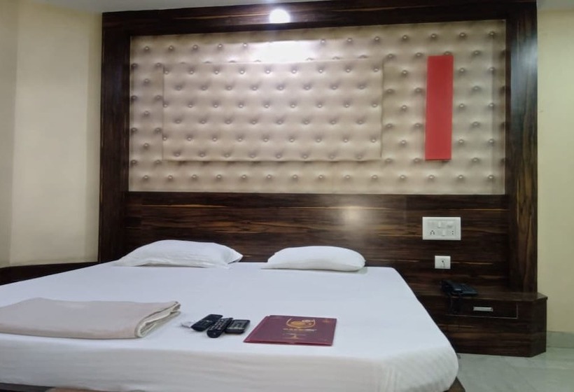 סוויטה, Harsh Regency