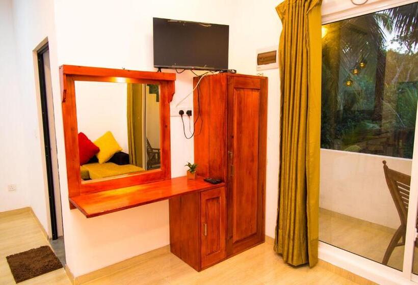 חדר משפחתי נוף לגינה, Inn Sea Horizon Ahungalla