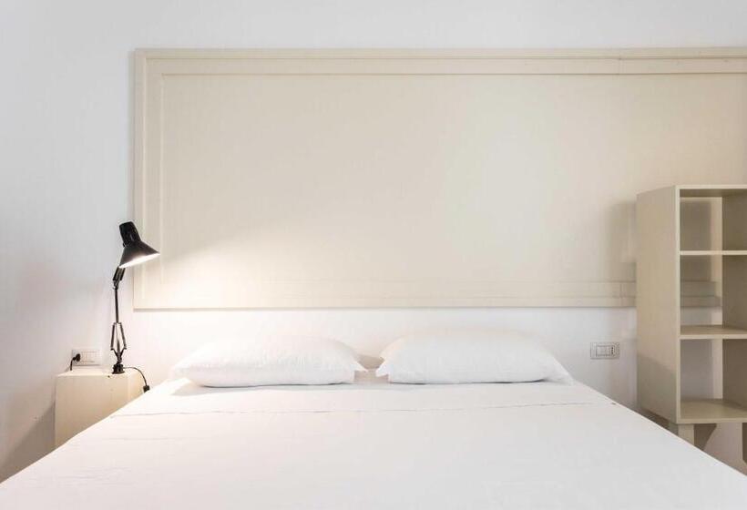 デラックスルーム, Suite Artus