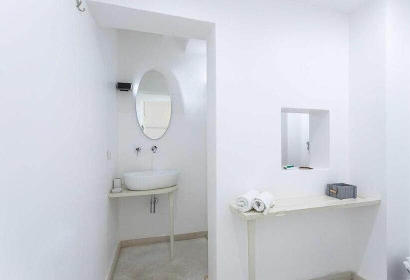 スタンダードルーム, Suite Artus