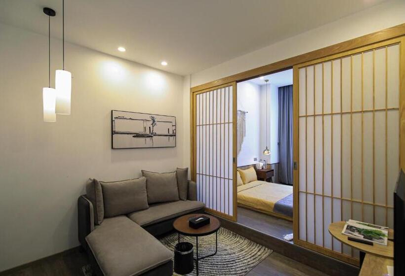 Quarto Superior, Ruiya Apart