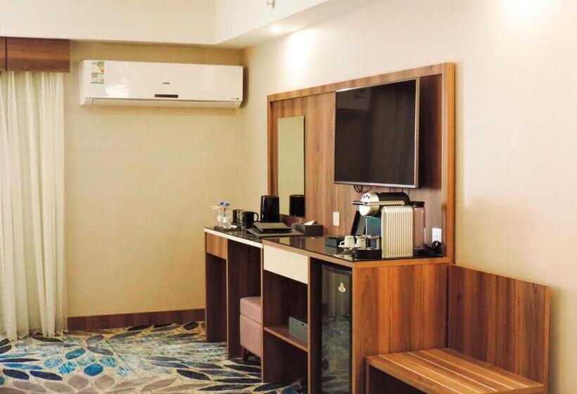 Президентский Люкс, Season Star Hotel Madinah