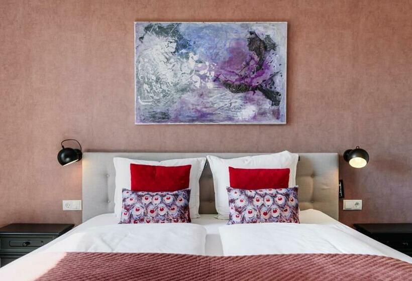 חדר דחוקס עם מיטת קינג, B&b Brasserie Villare