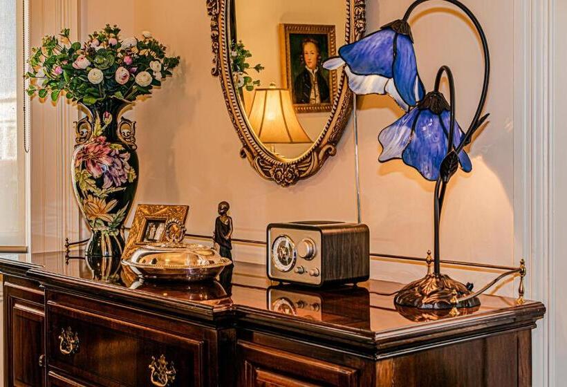 스위트 킹사이즈 침대, Langsford Luxury