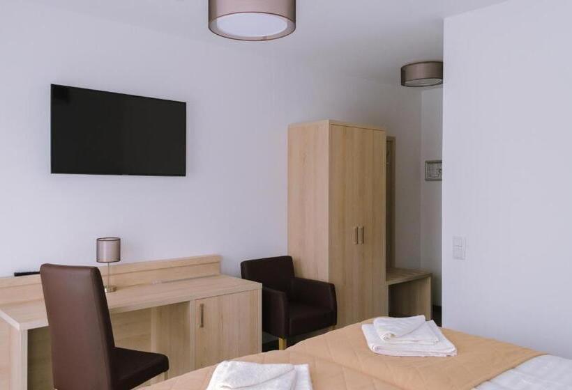 Номер Стандарт, Glindower Alpen Pension