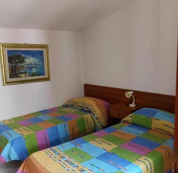 חדר אקונומי, Cilentiamoci Palinuro