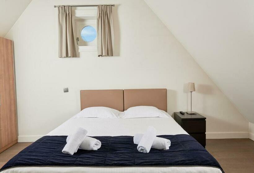 Номер Стандарт, De Statie