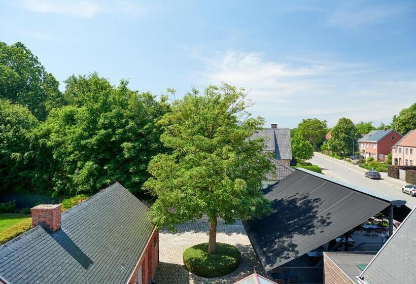 Номер Стандарт, De Statie