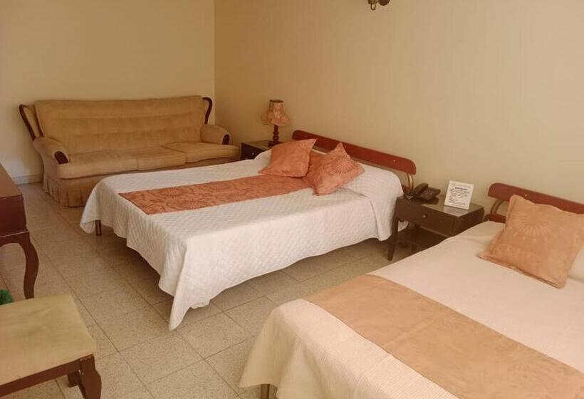 Номер Стандарт, Khalifa