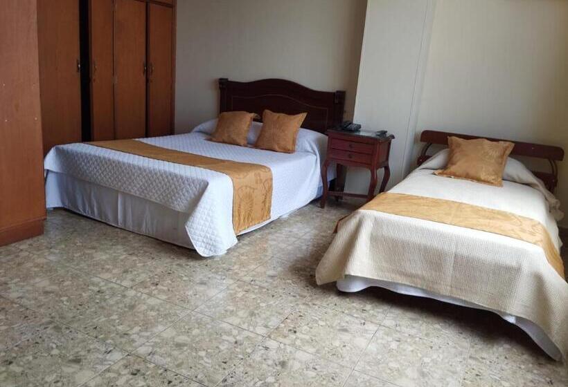 Семейный Номер, Khalifa