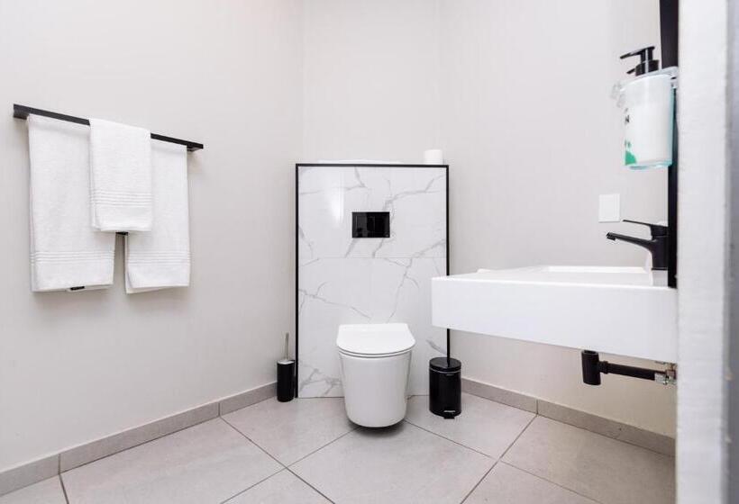 Стандартный Номер Кровать Кинг, Mint Hotel 84 On Katherine