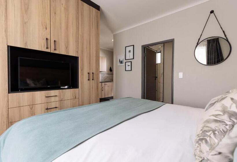 Стандартный Номер Кровать Кинг, Mint Hotel 84 On Katherine