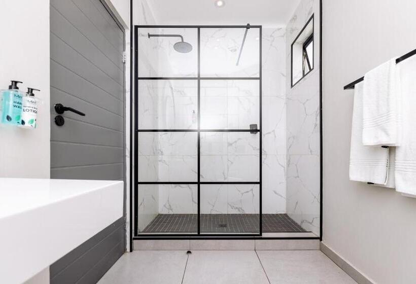 Стандартный Номер Кровать Кинг, Mint Hotel 84 On Katherine