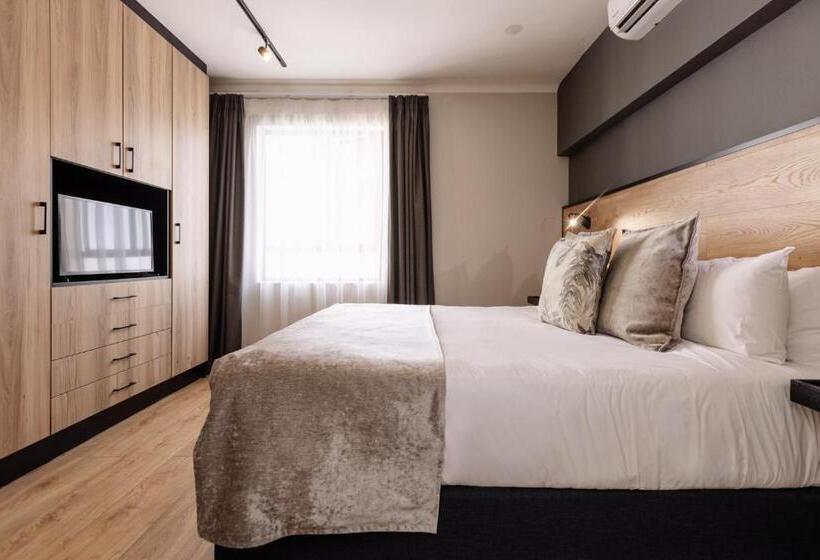 Люкс Deluxe Кровать Кинг, Mint Hotel 84 On Katherine