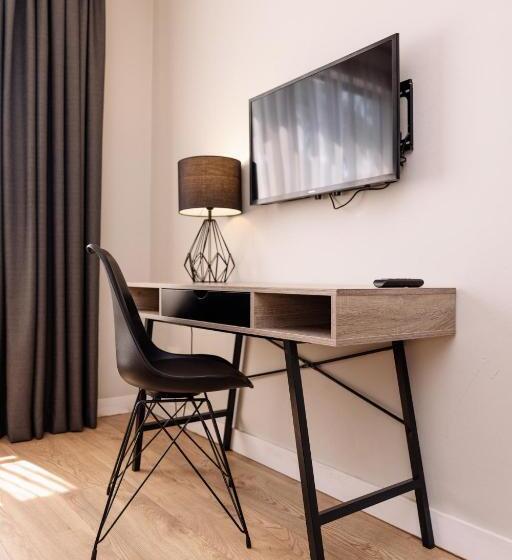 Люкс Executive Кровать Кинг, Mint Hotel 84 On Katherine