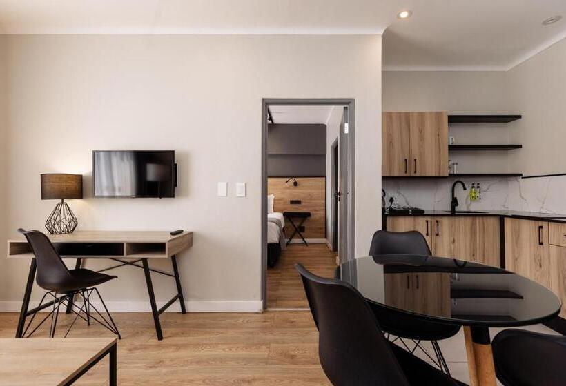 Люкс Executive Кровать Кинг, Mint Hotel 84 On Katherine