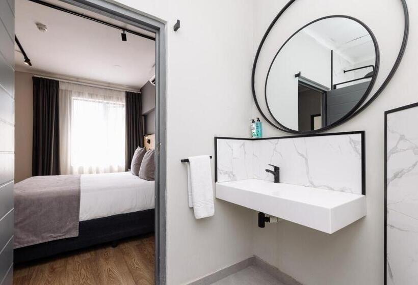 Люкс Executive Кровать Кинг, Mint Hotel 84 On Katherine