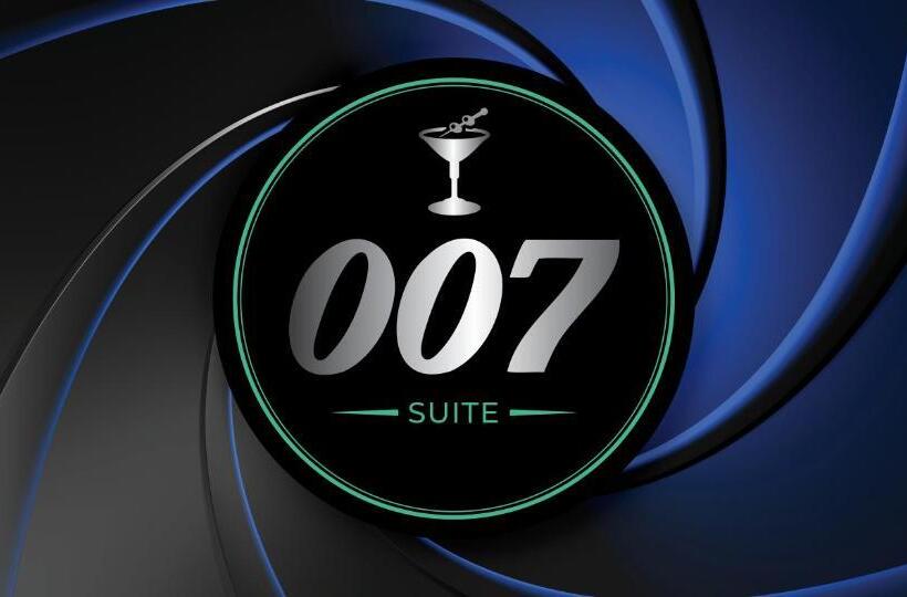 Люкс 2 Спальни, Mint Hotel 84 On Katherine