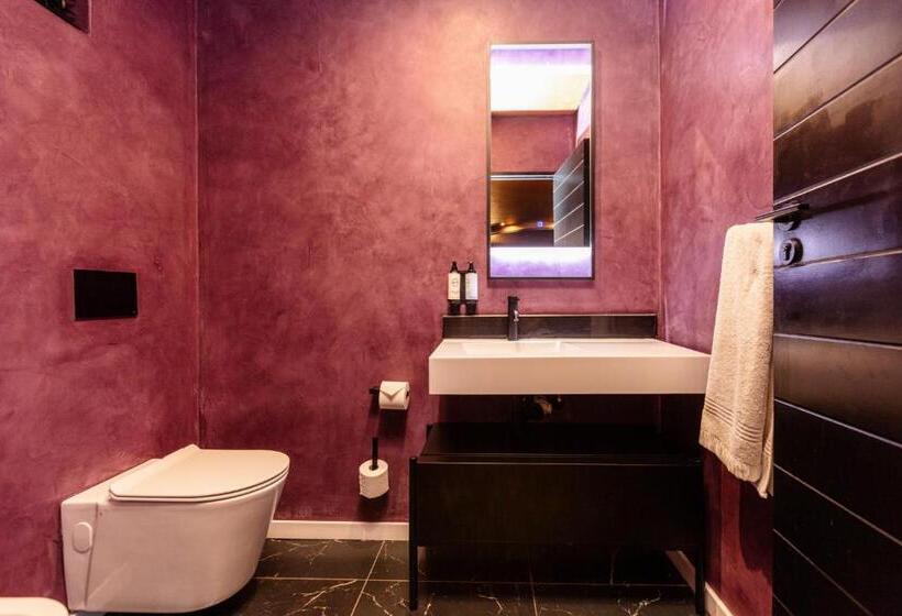 Люкс с Балконом, Mint Hotel 84 On Katherine