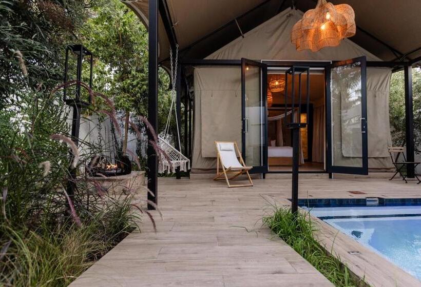 Standard Tent, Mint Hotel 84 On Katherine