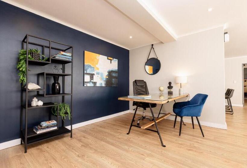 Люкс 2 Спальни, Mint Hotel 84 On Katherine