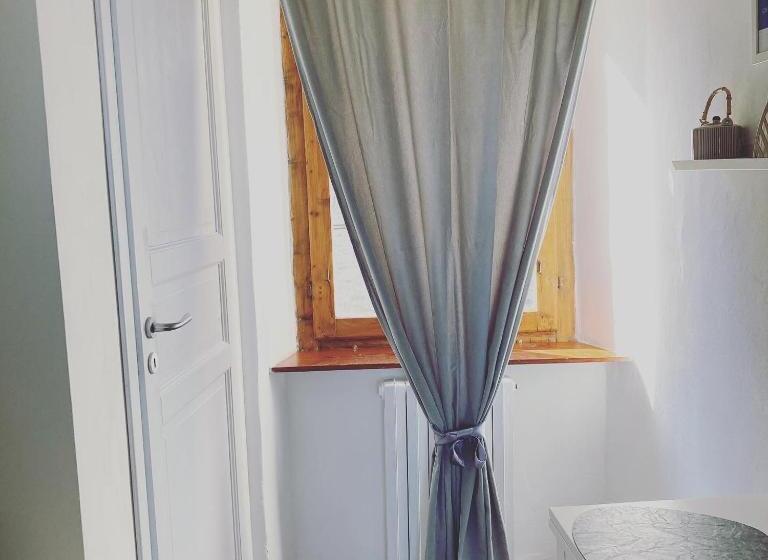 اتاق استاندارد, Ciribaccos