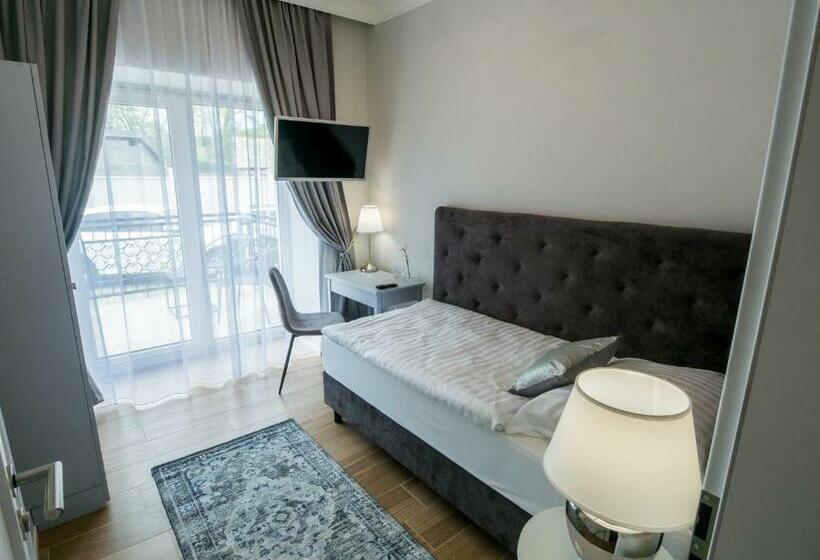 غرفة قياسية فردية, Am Kaštieľ Penzion