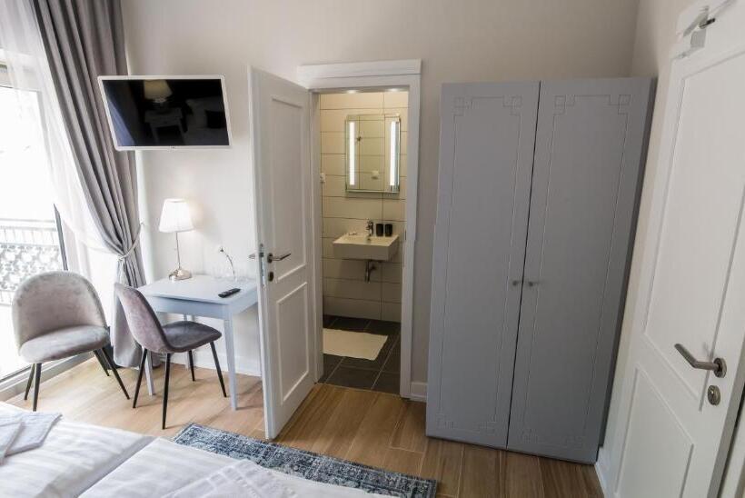 غرفة قياسية مزوَّدة بشُرفة, Am Kaštieľ Penzion