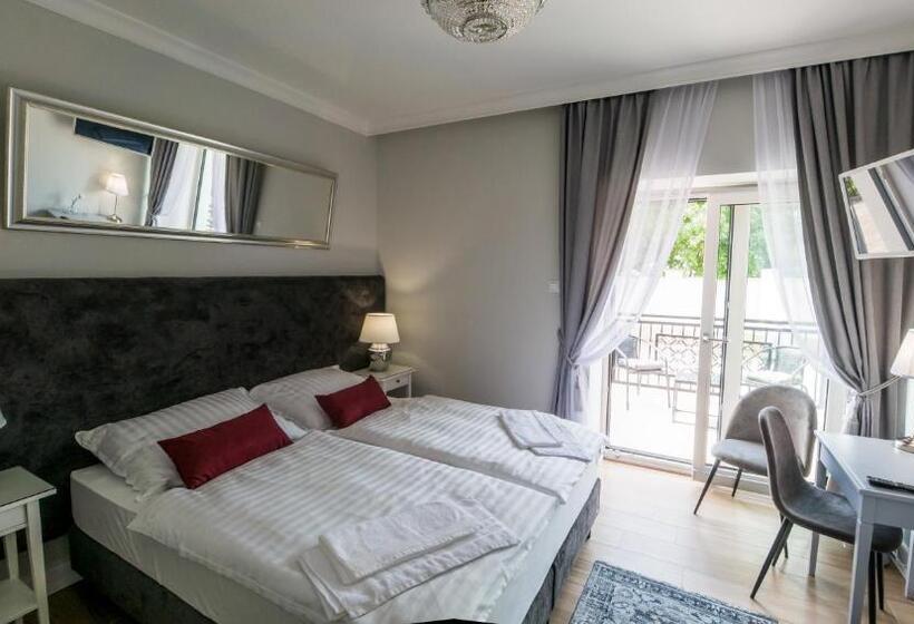 غرفة قياسية مزوَّدة بشُرفة, Am Kaštieľ Penzion