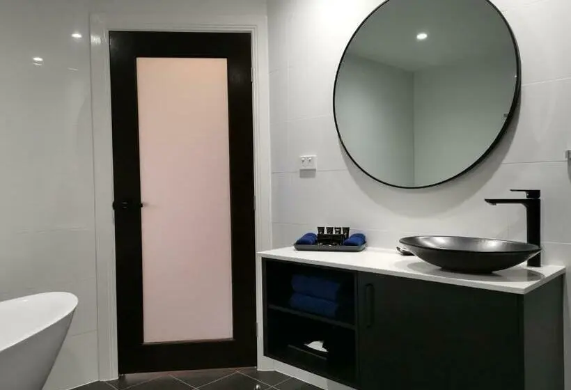 キングサイズベッドのスーペリアルーム, The Abbey Motel Goulburn