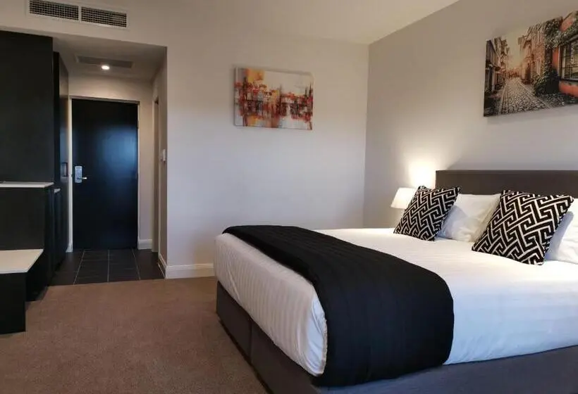 キングサイズベッドのデラックスルーム, The Abbey Motel Goulburn