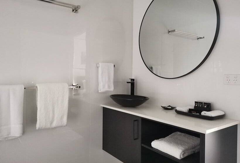 סטודיו דלוקס, The Abbey Motel Goulburn