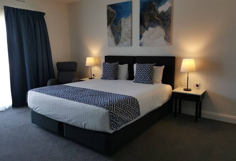 חדר סטנדרט מותאם לאדם עם מוגבלויות, The Abbey Motel Goulburn