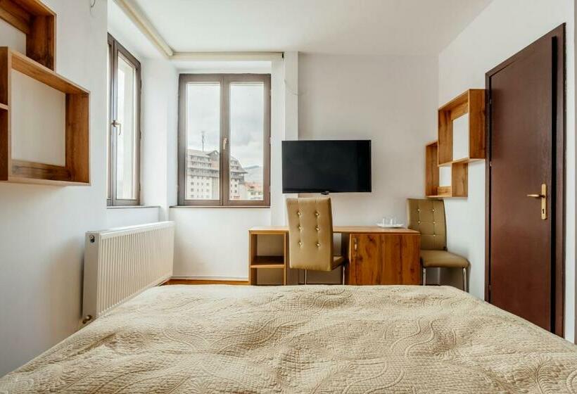 Номер Стандарт, Carpati