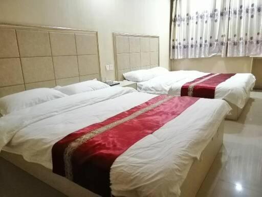 이코노미 쿼드러플룸(공용 화장실), Dingxi Beifeng Business