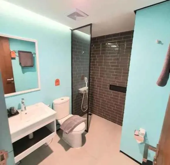 Habitación Deluxe, Jw Naungan Coliving