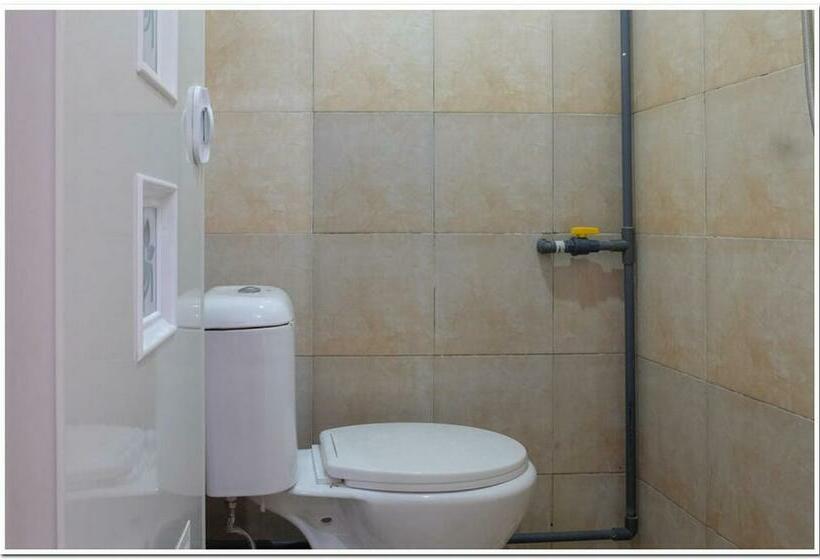 Номер Стандарт, Reddoorz Near Penimbangan Beach Singaraja
