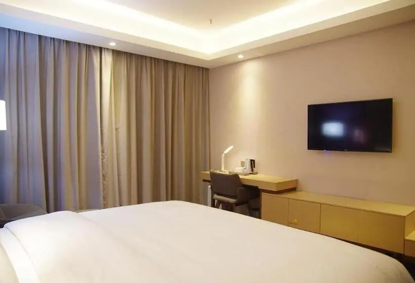 キングサイズベッドのデラックスルーム, Lavande Hotel Neijiang High Speed Railway Station Peace Plaza