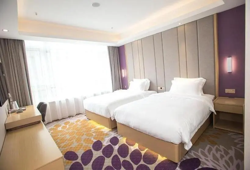 ガーデンビュースタンダードルーム, Lavande Hotel Neijiang High Speed Railway Station Peace Plaza